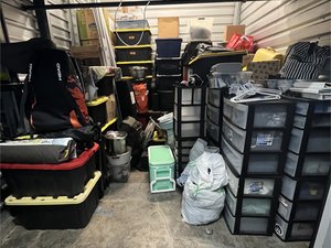 10 x 9 storage unit in Kapolei, HI