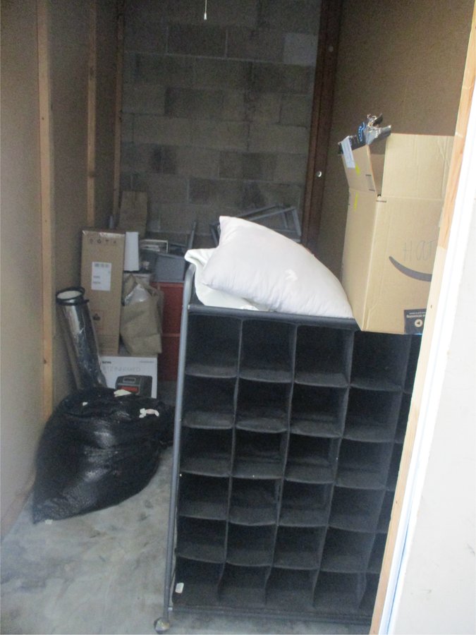 5 x 10 storage unit in Fairfield, CA