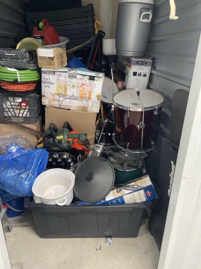 5 x 10 storage unit in Burlington, NJ