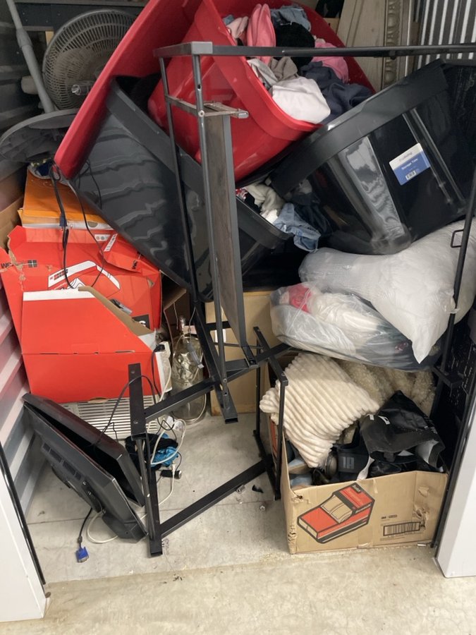 8 x 10 storage unit in Burlington, NJ