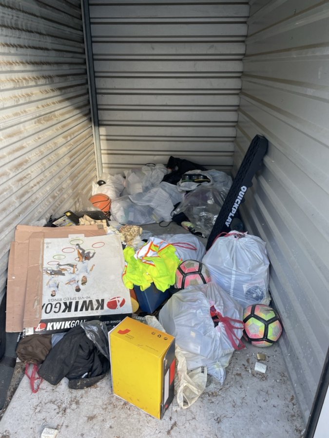 5 x 10 storage unit in Burlington, NJ