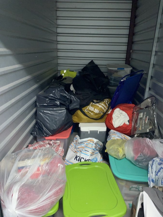 5 x 10 storage unit in Burlington, NJ