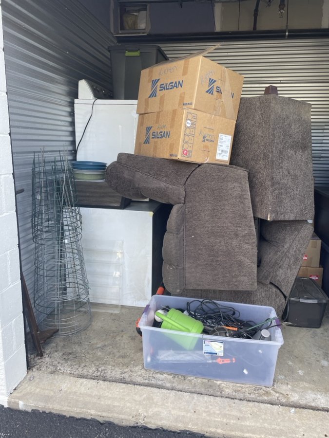 10 x 10 storage unit in Burlington, NJ