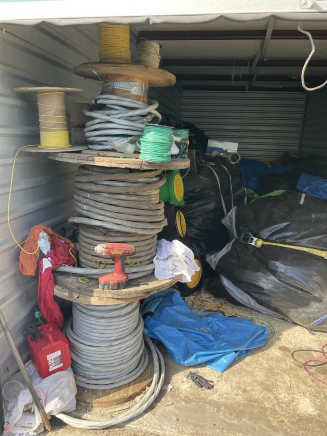 10 x 25 storage unit in Burlington, NJ