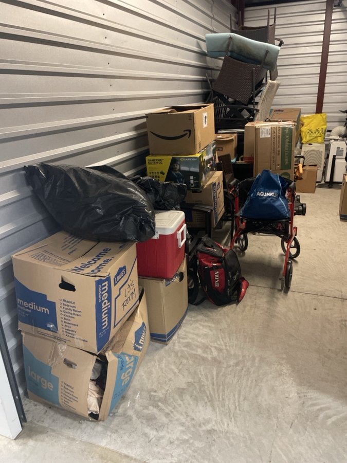 10 x 20 storage unit in Burlington, NJ