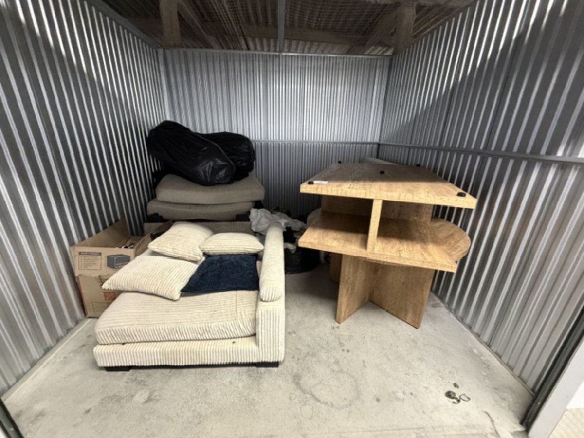 10 x 10 storage unit in Miami, FL