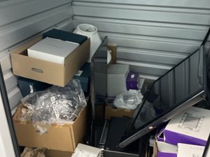5 x 5 storage unit in Burlington, NJ