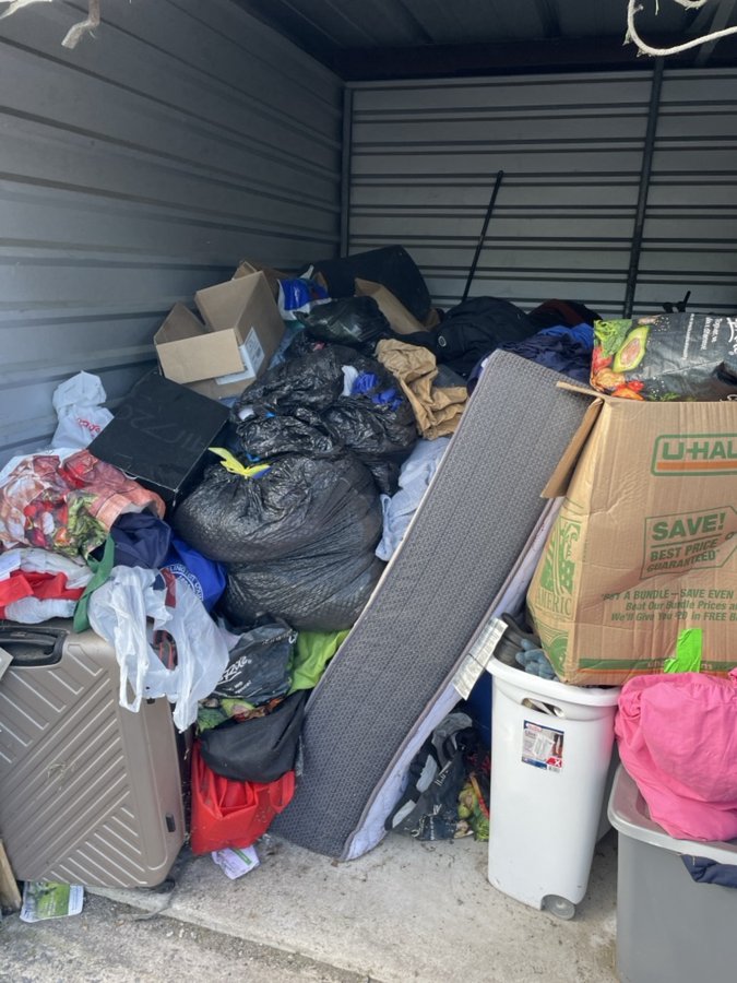 10 x 10 storage unit in Burlington, NJ