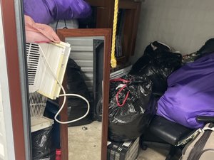7 x 10 storage unit in Trenton, NJ