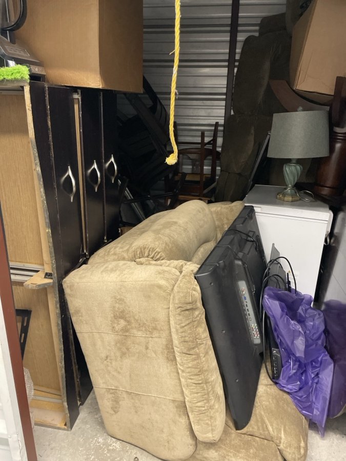 10 x 10 storage unit in Trenton, NJ