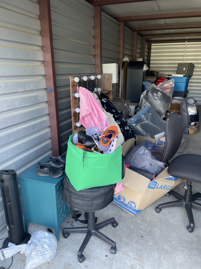 10 x 30 storage unit in Burlington, NJ