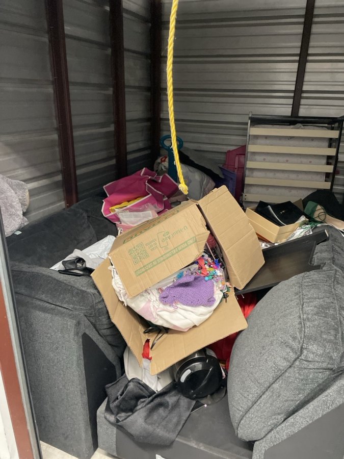 10 x 10 storage unit in Trenton, NJ