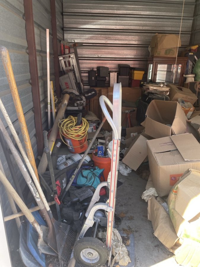 10 x 15 storage unit in Maple Shade, NJ