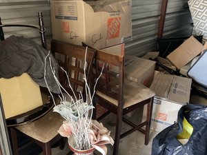10 x 15 storage unit in Trenton, NJ