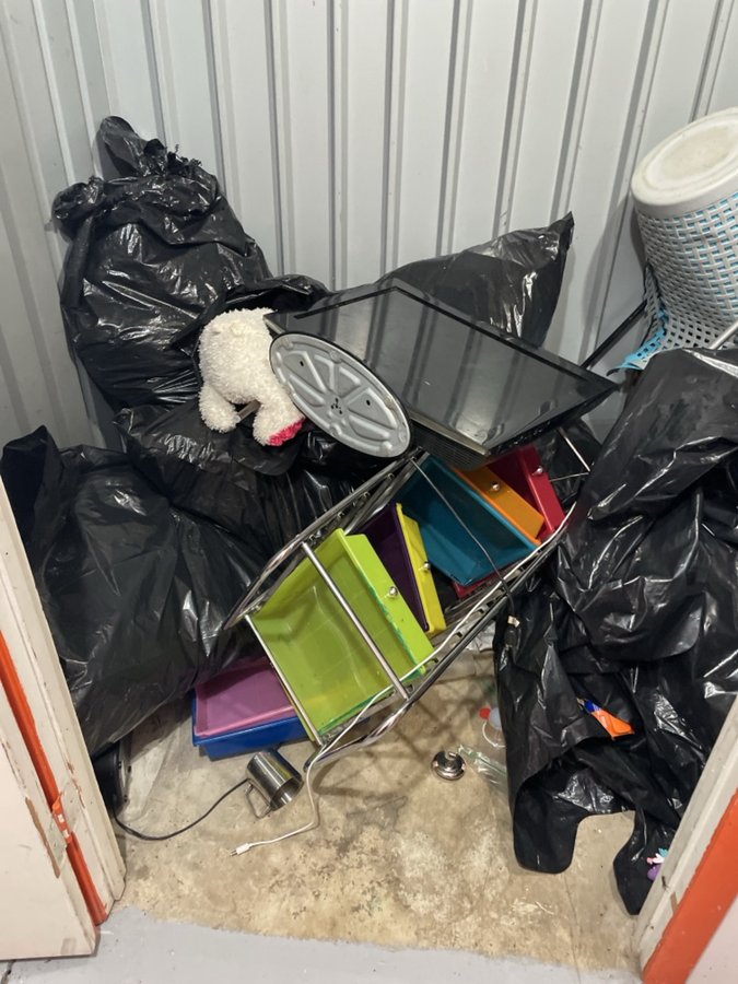 5 x 10 storage unit in Mount Holly, NJ