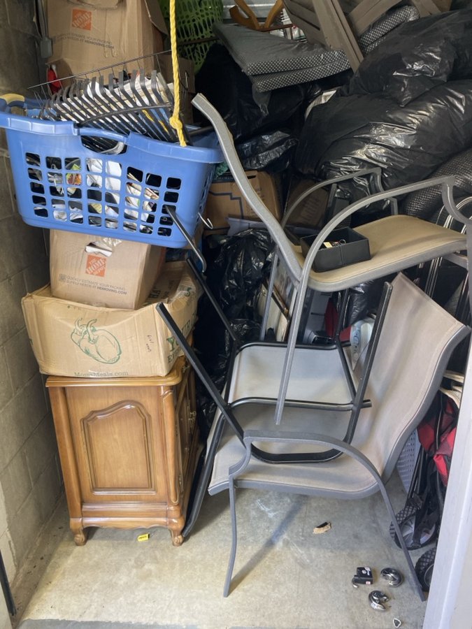 7 x 10 storage unit in Maple Shade, NJ