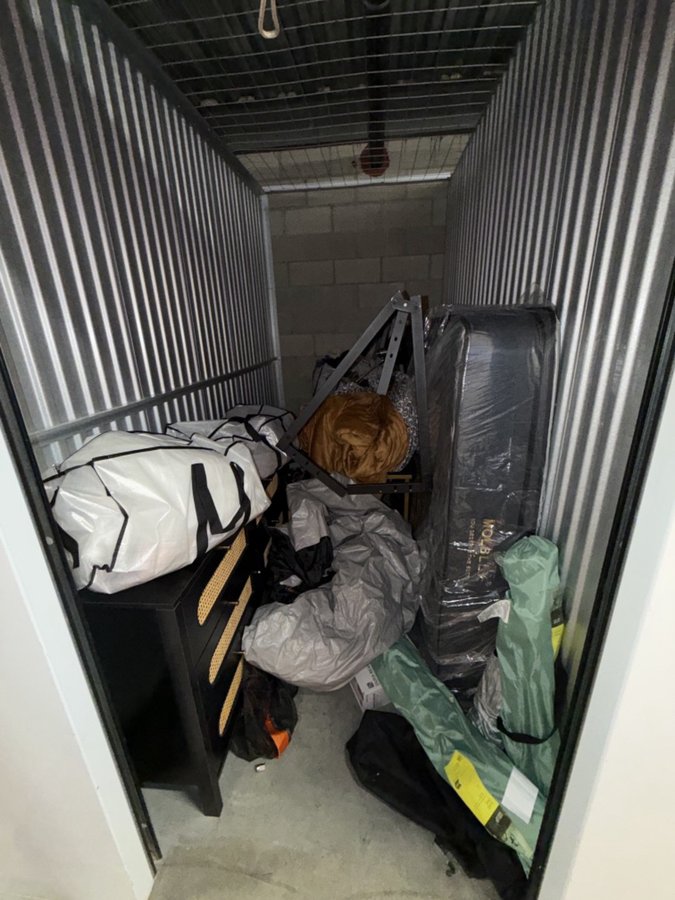 5 x 9 storage unit in North Hollywood, CA