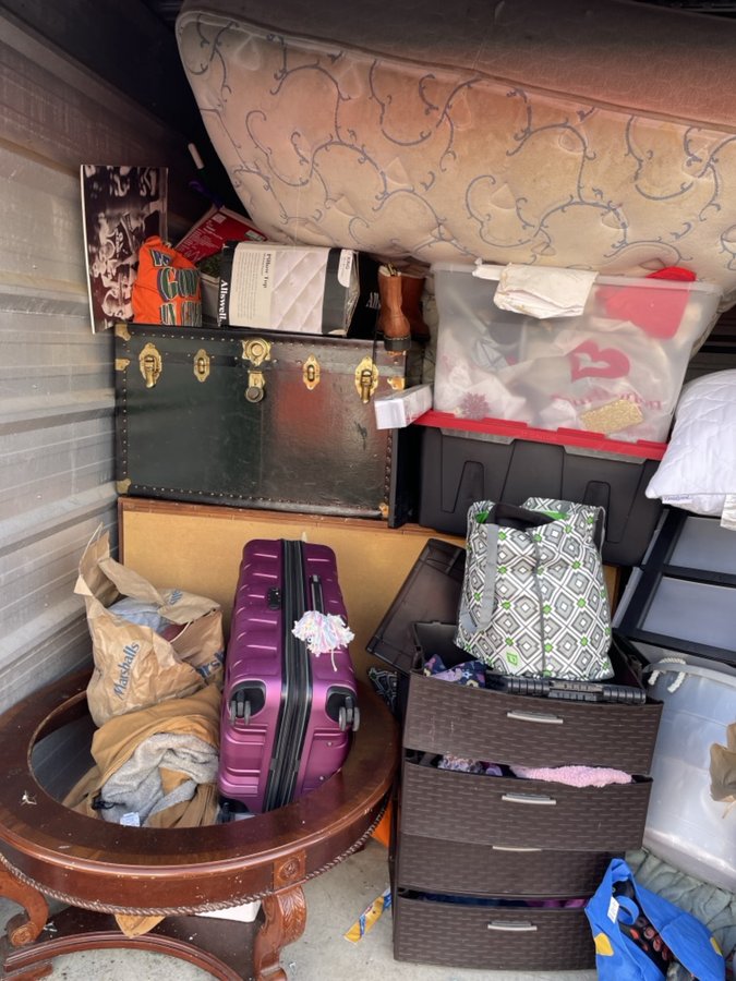 10 x 10 storage unit in Burlington, NJ