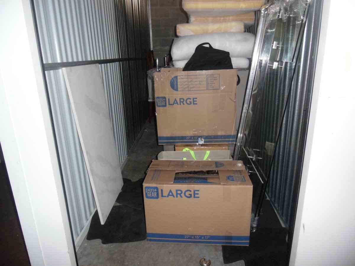 5 x 15 storage unit in Miami, FL