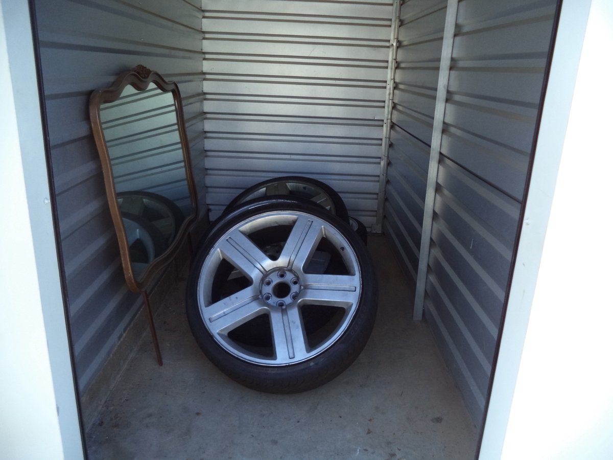 5 x 10 storage unit in Oroville, CA