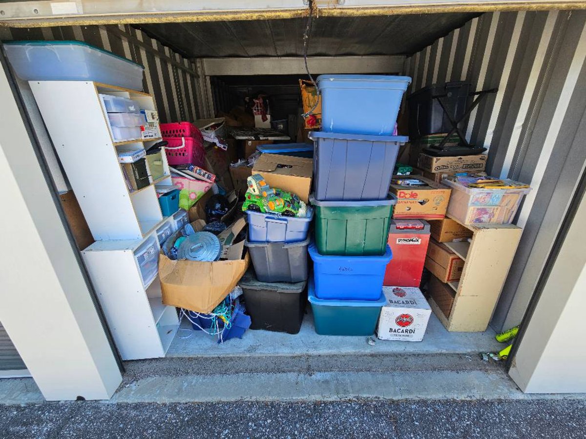 10 x 20 storage unit in Columbia, SC