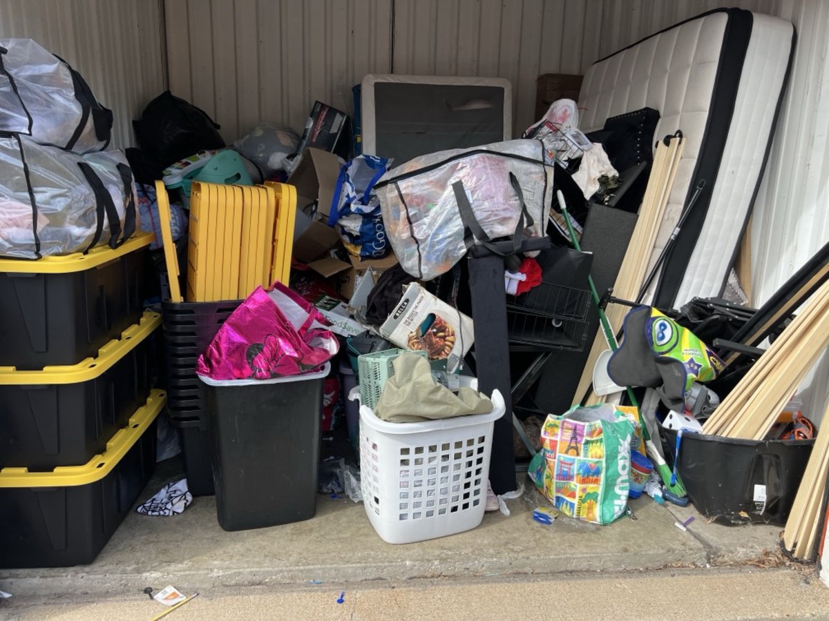 10 x 10 storage unit in Milwaukee, WI