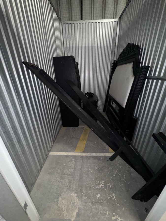 5 x 10 storage unit in Houston, TX