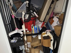 5 x 10 storage unit in North Hollywood, CA