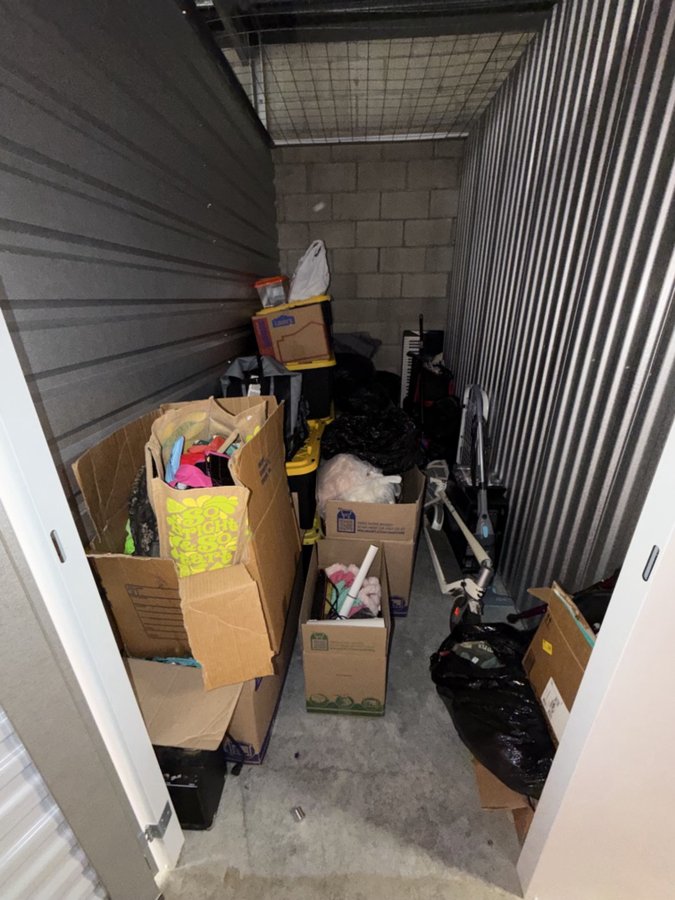 5 x 10 storage unit in North Hollywood, CA