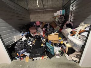 10 x 9 storage unit in North Hollywood, CA