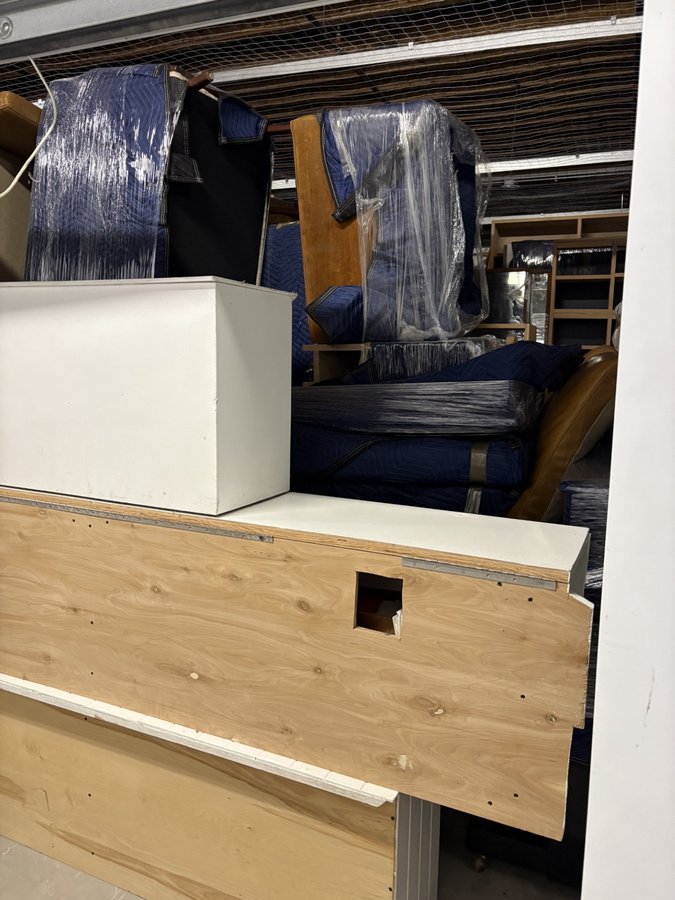 10 x 30 storage unit in Camarillo, CA