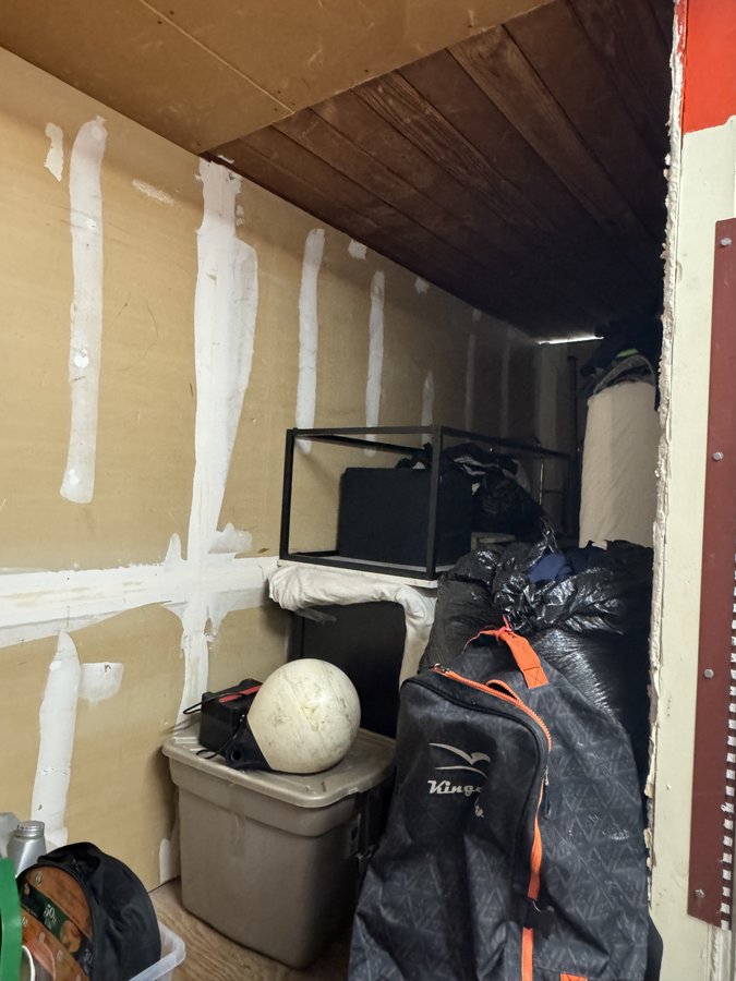 5 x 14 storage unit in Seattle, WA