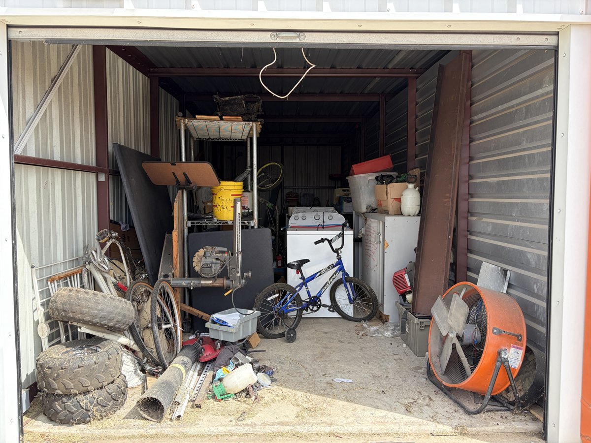 10 x 30 storage unit in Kyle, TX