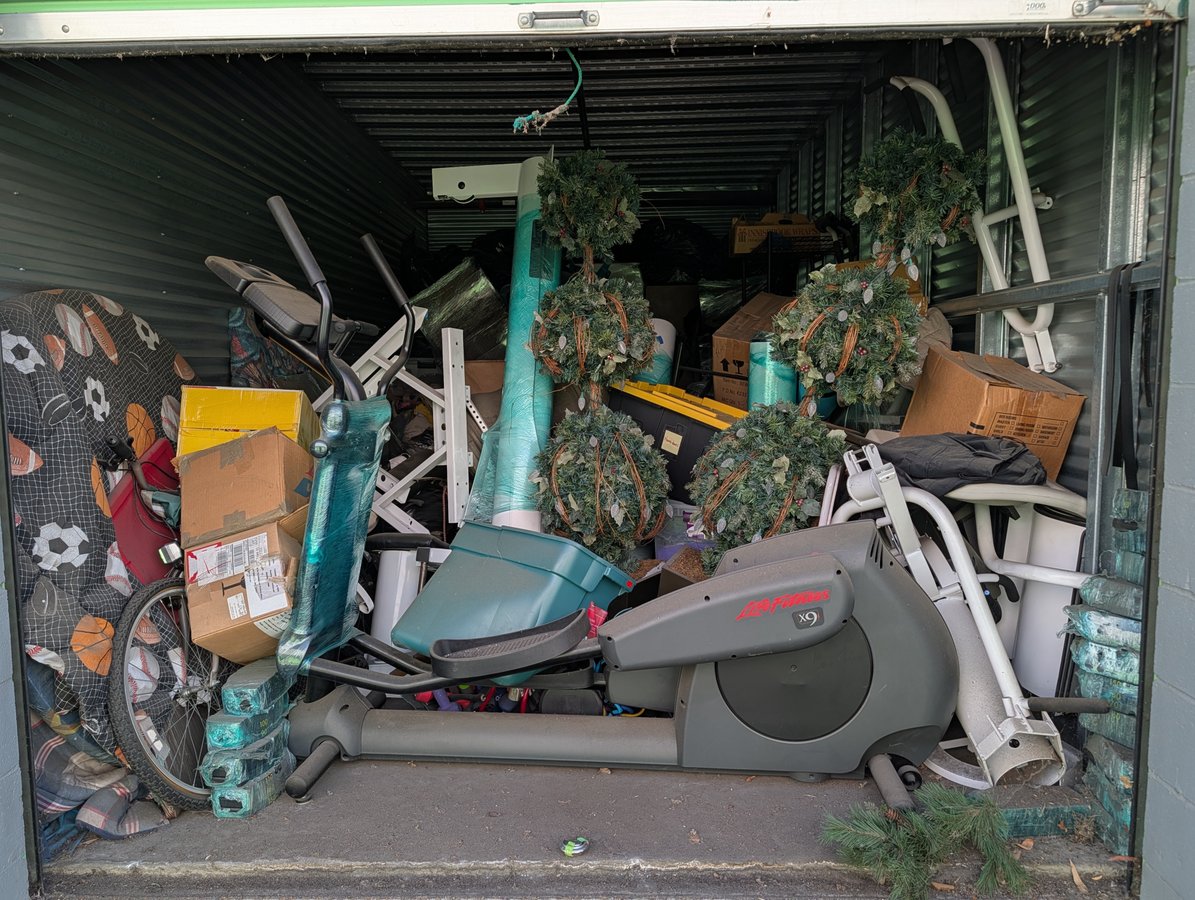 10 x 20 storage unit in Livermore, CA