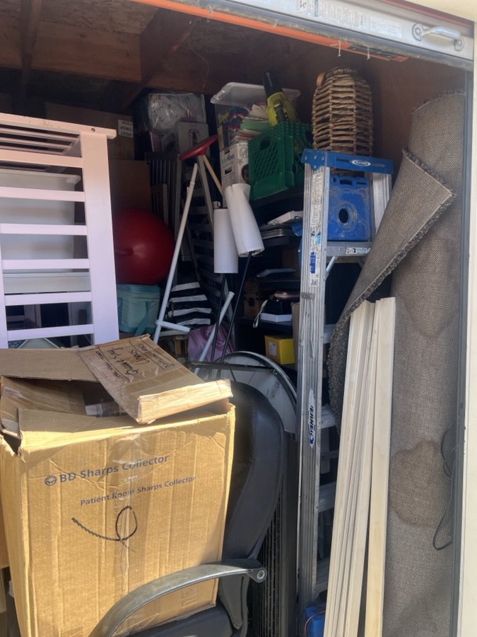 10 x 10 storage unit in North Highlands, CA