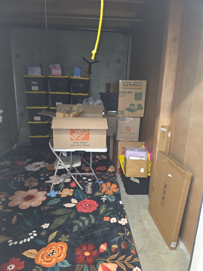 10 x 15 storage unit in Foster City, CA