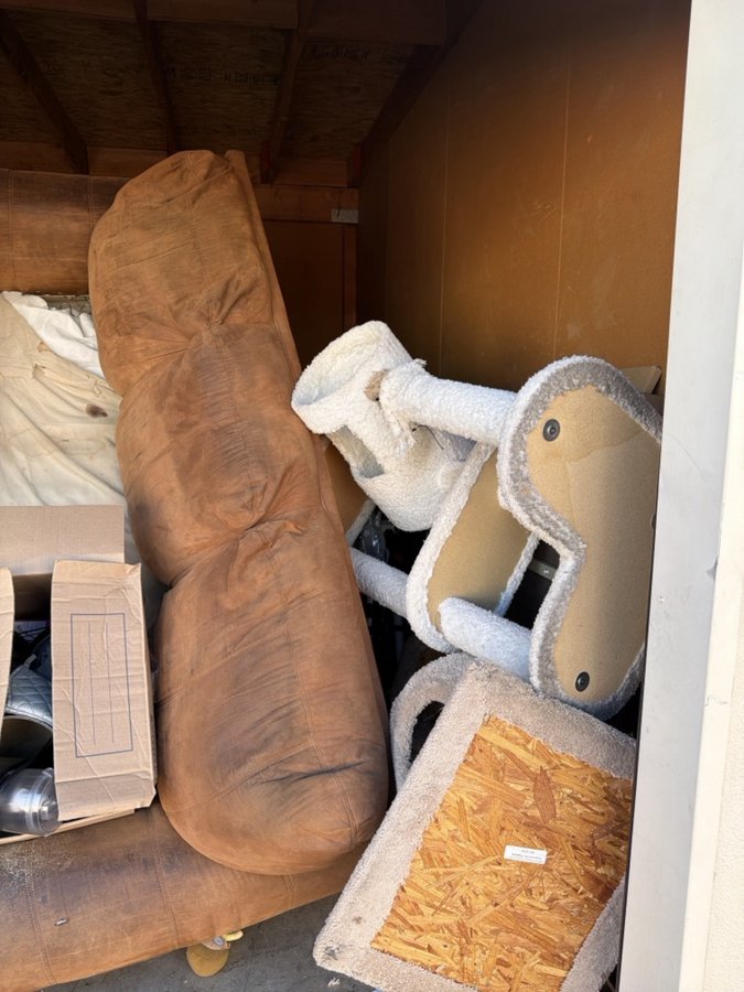 10 x 15 storage unit in North Highlands, CA