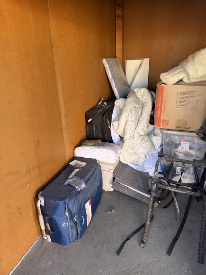 5 x 7 storage unit in North Highlands, CA