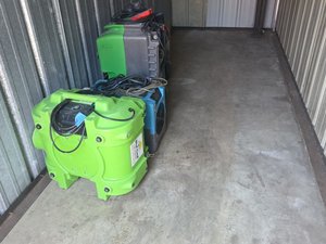 7 x 20 storage unit in Sacramento, CA