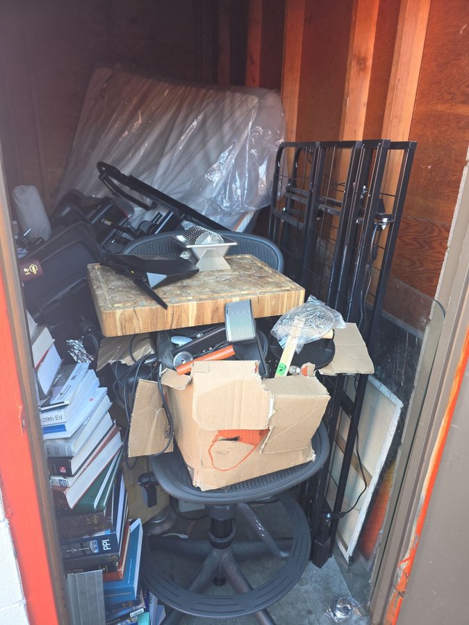 5 x 12 storage unit in Mountain View, CA