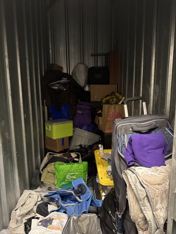 5 x 10 storage unit in Sacramento, CA