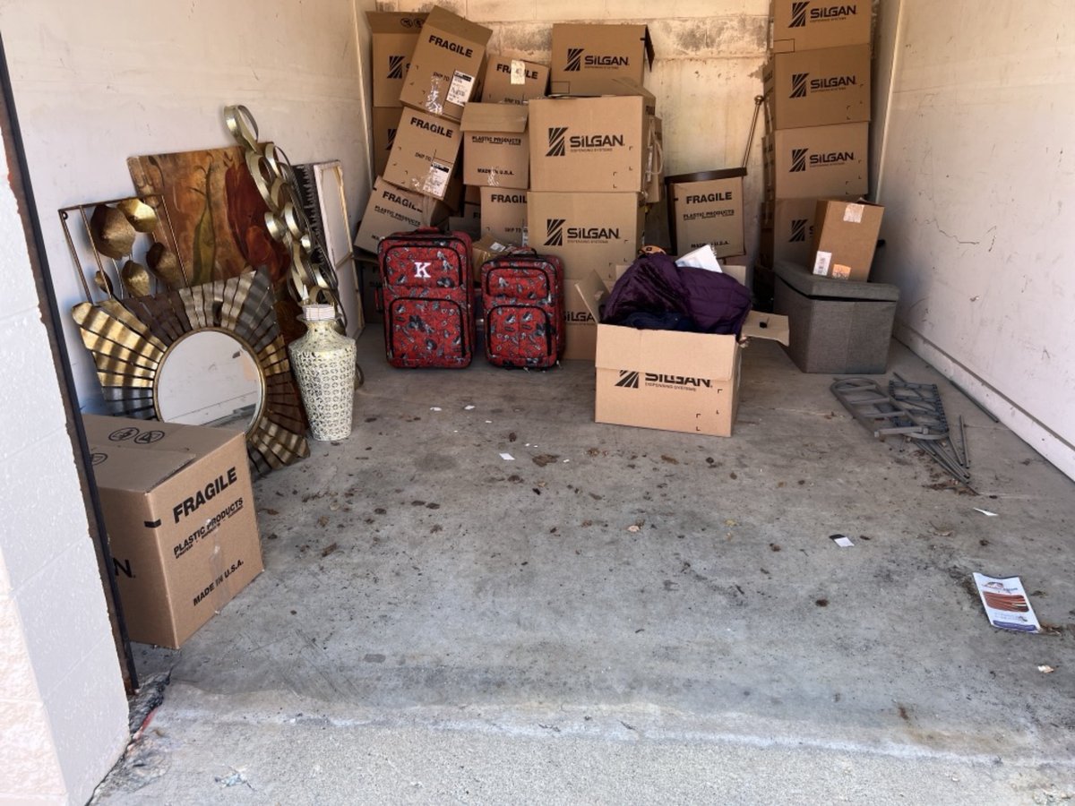 10 x 15 storage unit in Milwaukee, WI