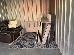 10 x 15 storage unit in Sacramento, CA