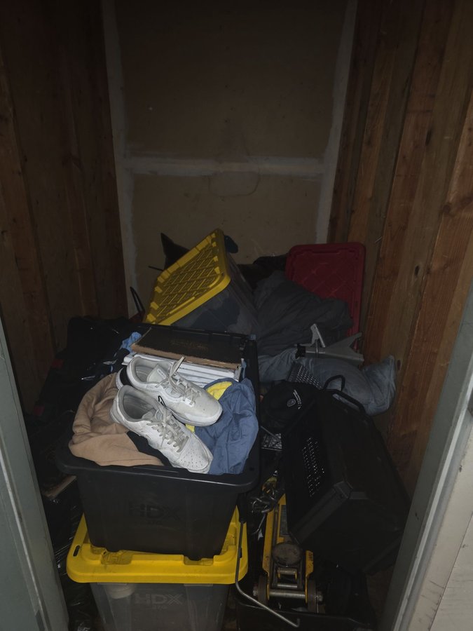 5 x 7 storage unit in Redwood City, CA