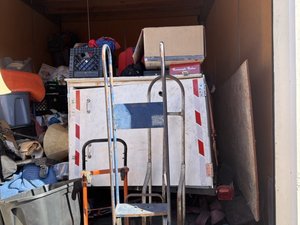 10 x 15 storage unit in Sacramento, CA
