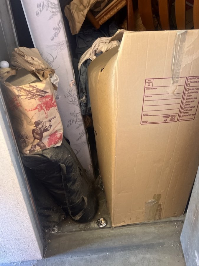 10 x 10 storage unit in East Palo Alto, CA