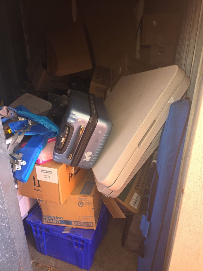 10 x 10 storage unit in East Palo Alto, CA