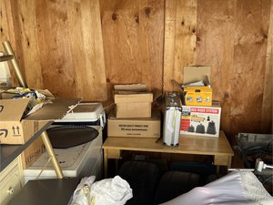 10 x 10 storage unit in Lakewood, WA
