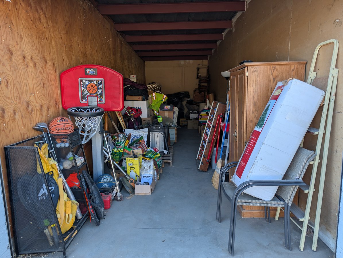 9 x 29 storage unit in Clinton, UT