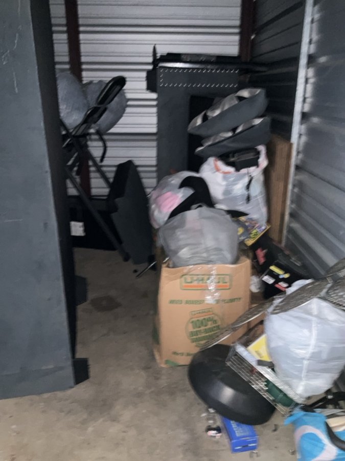 10 x 10 storage unit in Vallejo, CA